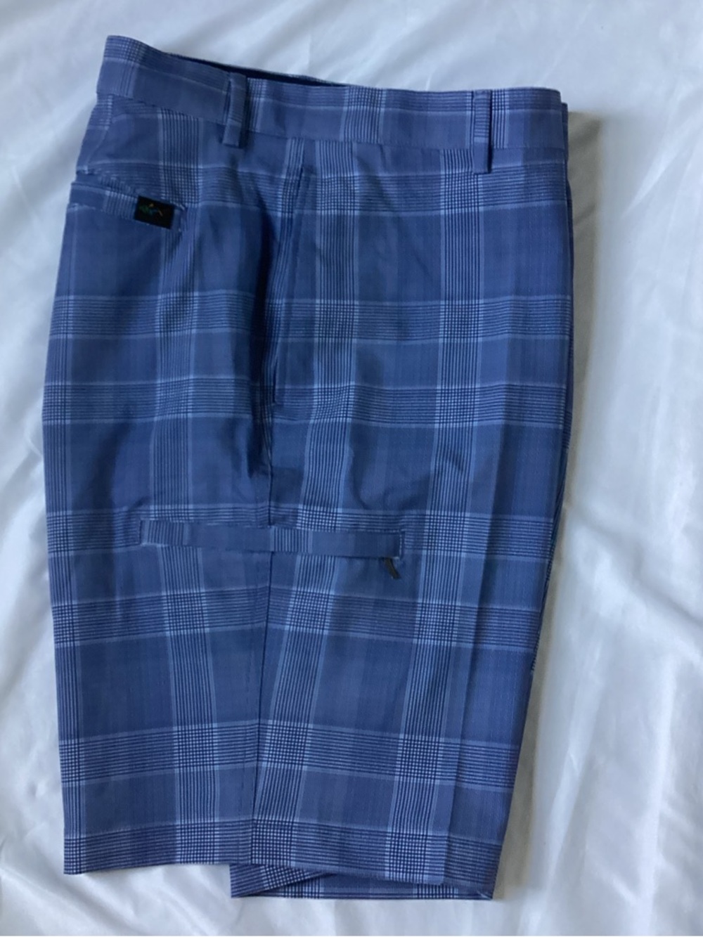 Greg Norman Blue Plaid Polyester Blend Men’s Golf Shorts Size 38